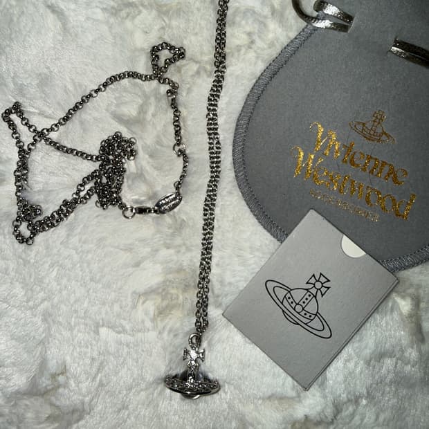 급전) 비비안웨스트우드 클라레타 투명 orb 목걸이