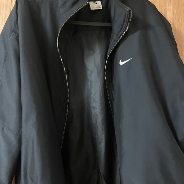 [L] 나이키 NRG 솔로 스우시 사틴 봄버 자켓