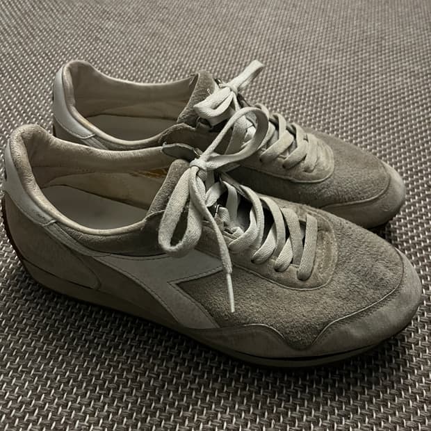디아도라(Diadora) 헤리티지  트랙 270