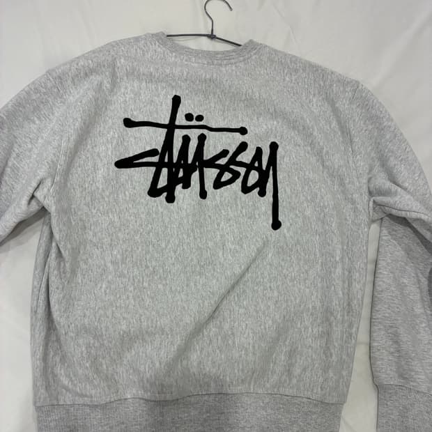 스투시 베이직 크루넥 맨투맨 애쉬 헤더