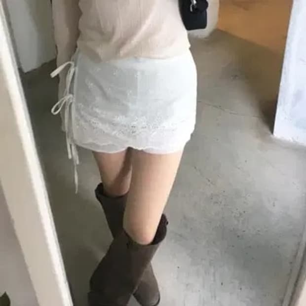 아워캐비넷 펀칭 랩 스커트
