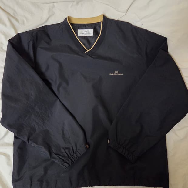 Balenciaga 발렌시아가 BB로고 웜업