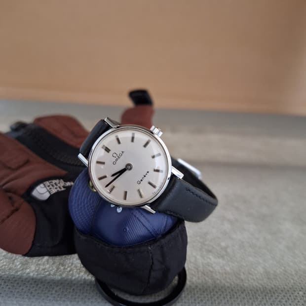 오메가시계 제네브 70s 빈티지 수동시계 판매합니다