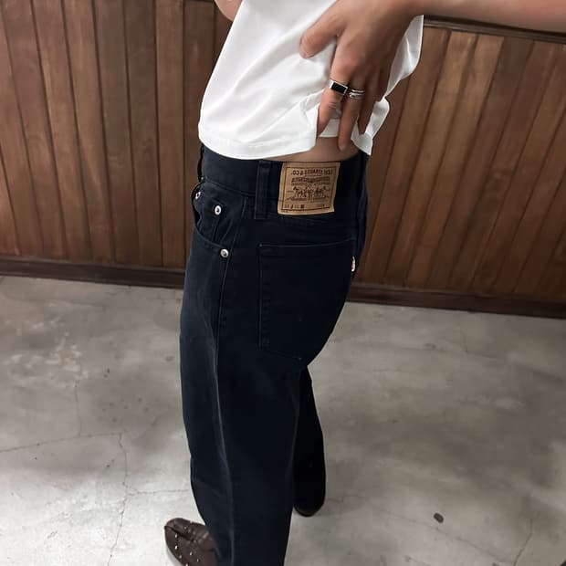 LEVI'S 519 deep navy jeans