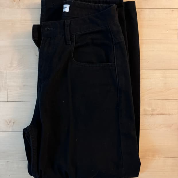 밀로 아카이브 리플렉트 커브드 팬츠