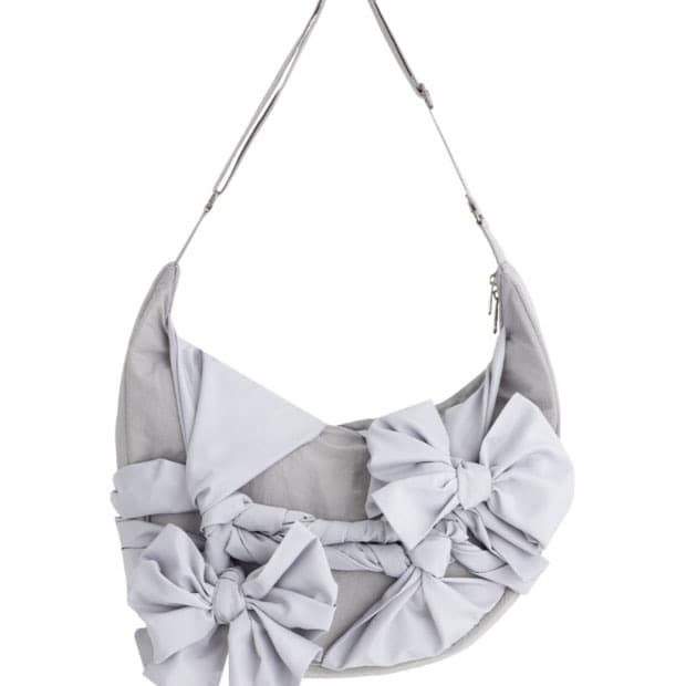 이우가마카라스 Knotted Shoulder Bag