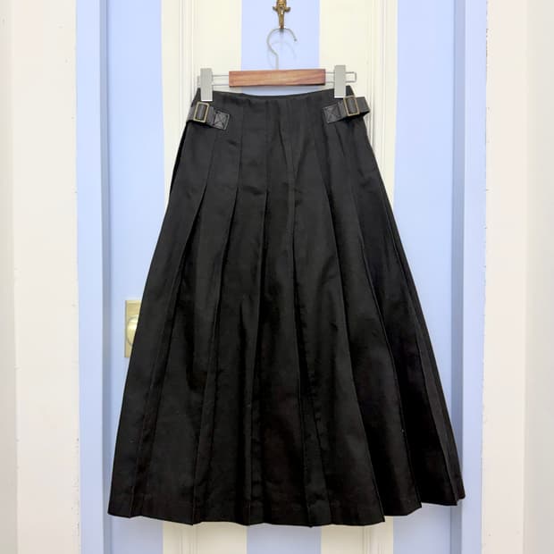 꼼데가르송 버클 플리츠 롱스커트