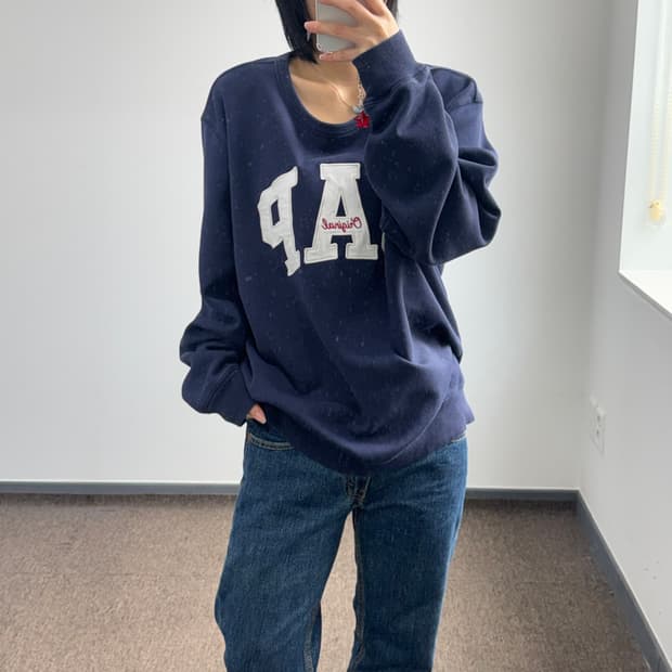 Gap 갭 화이트 로고 네이비 맨투맨 