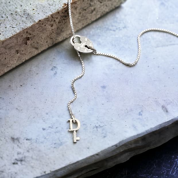 디올 하트패드락 목걸이