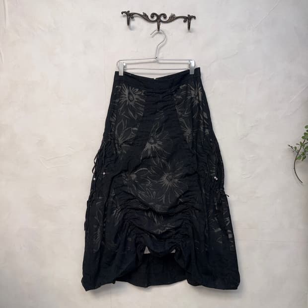 Black oriental flower shirring long sk