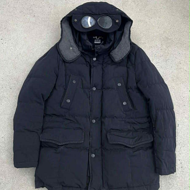 CP컴퍼니 구스다운 고글 패딩