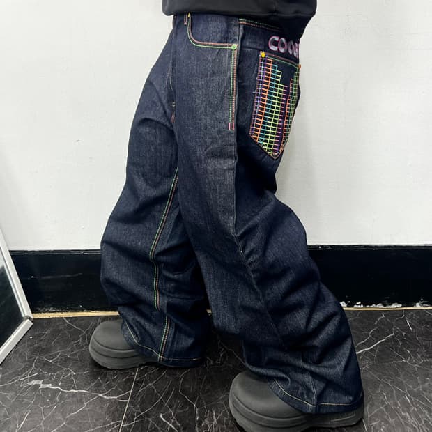 COOGI 쿠지 오리지널 자수 와이드 데님 팬츠