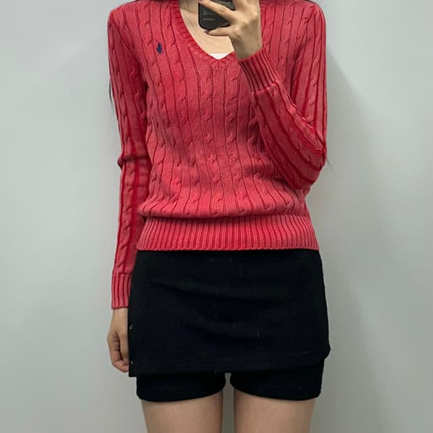 폴로 랄프로렌 신형 핑크  꽈배기 브이넥 니트 