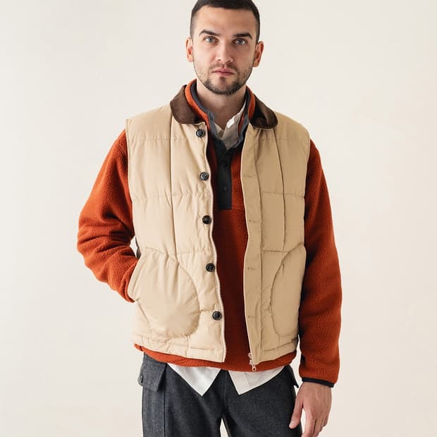 Wild bricks puffer vest
