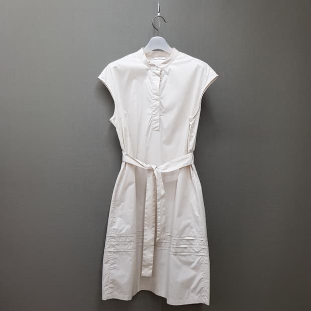 PESERICO 페세리코 코튼 스트레치 슬리브리스 원피스 40사이즈