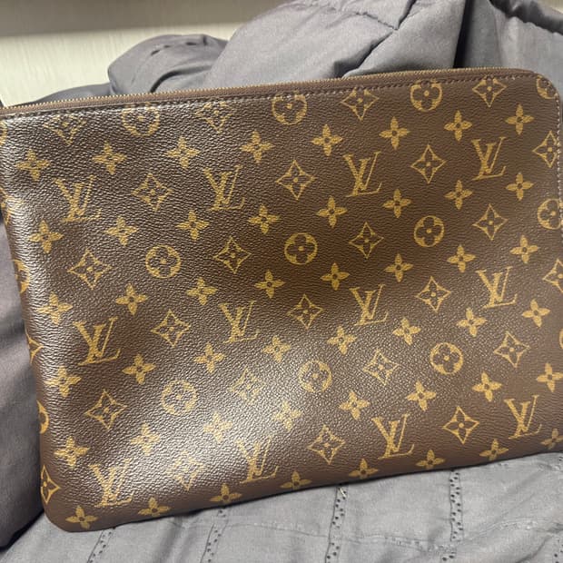 루이비통 클러치백 100% 정품 실사용 5회 미만 급처