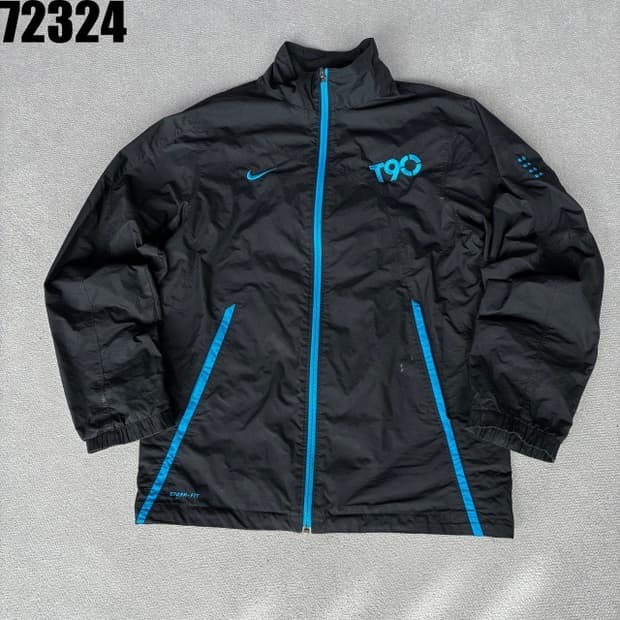 나이키 T90 스톰핏 블랙 바람막이