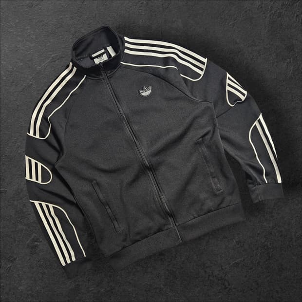 아디다스 블랙 트랙탑 져지