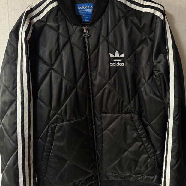 아디다스 퀼팅 패딩