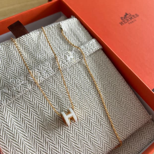 [정품] 에르메스 팝H 네크리스 (화이트/골드)