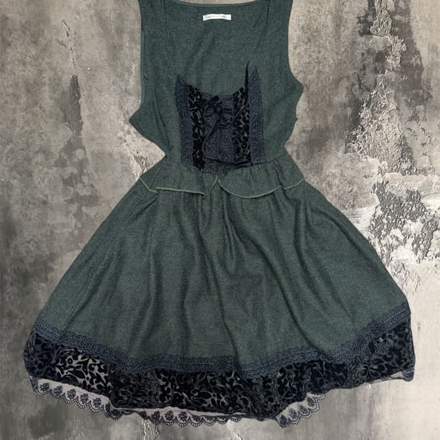 Axes femme velvet dark green dress