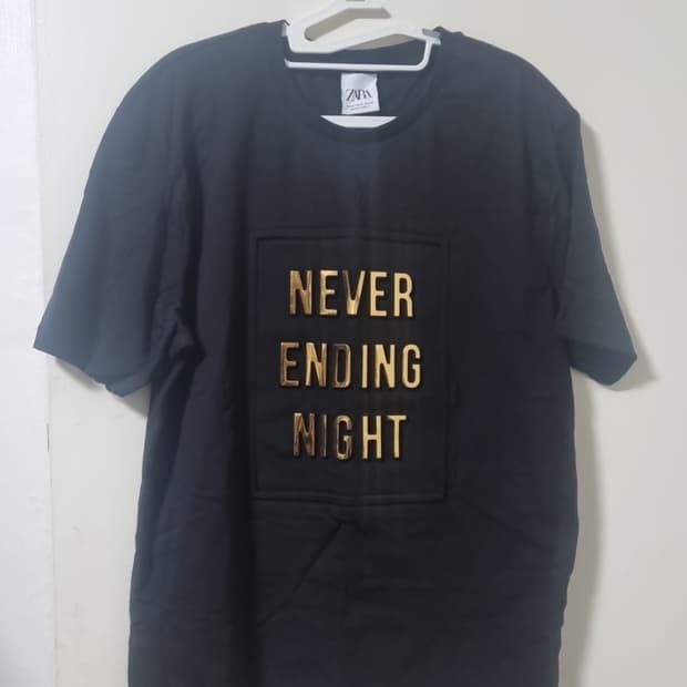 ZARA 블랙 반팔티 레터링 M