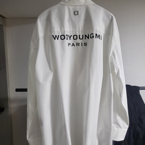 우역미 백로고 셔츠 48사이즈