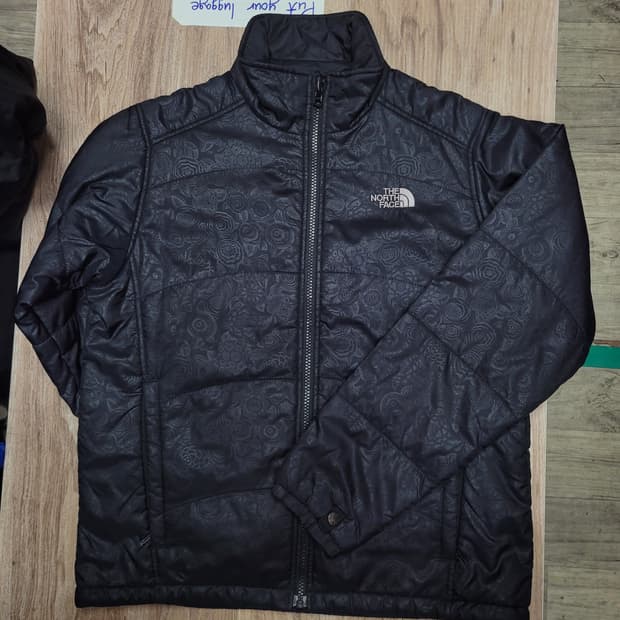노스페이스 블랙 패턴 경량 패딩