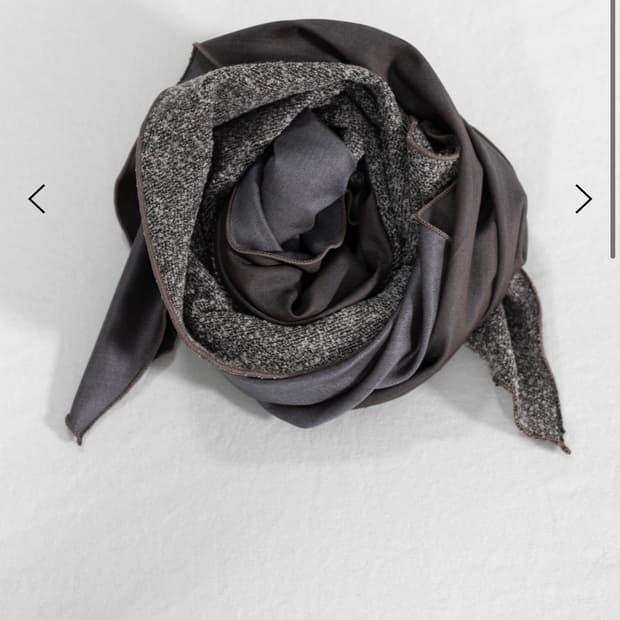 Les 레스 스카프