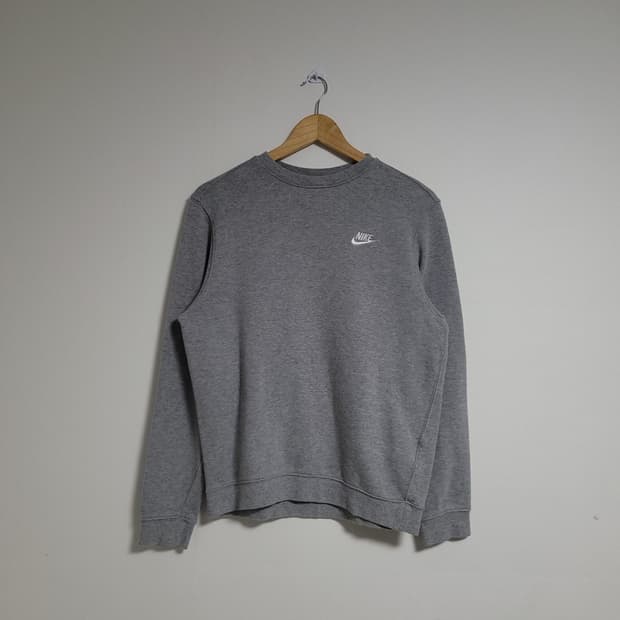(M) NIKE 나이키 스우시 여성 맨투맨 그레이