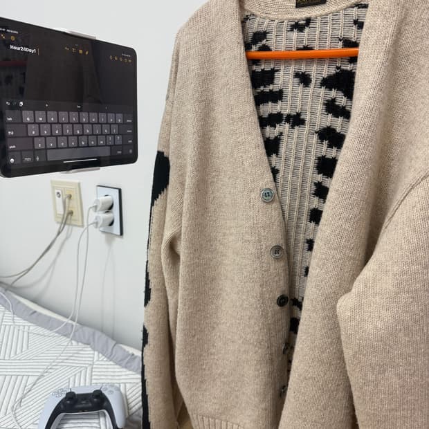 캐피탈 5G 본니트 가디건