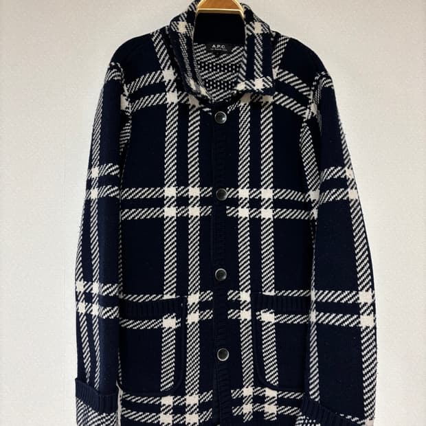 A.P.C. 아페쎄 체크 카라 니트 가디건 3사이즈