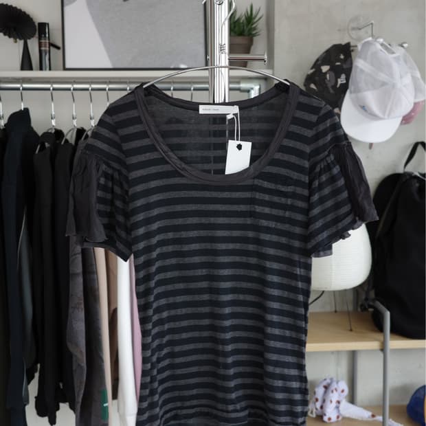 사카이 럭 15ss 프릴 티셔츠