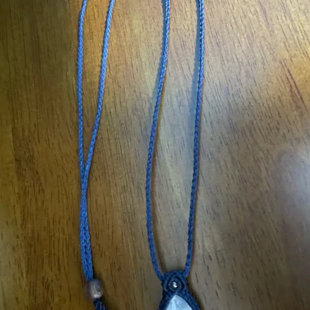 문스톤 마크라메 목걸이