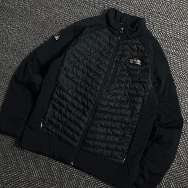 노스페이스 브이모션 경량 패딩 점퍼 블랙y 4298