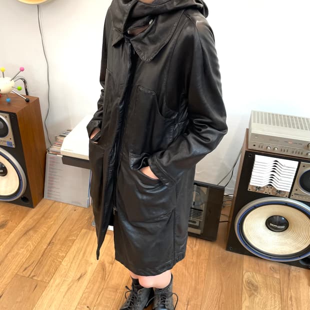 [38] 마르니 레더 후드 코트