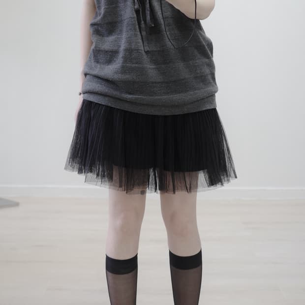 Black pleats sha skirt