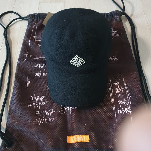 새제품) 노스페이스 시티 울100% 볼캡 모자 로고패치 블랙 NE3