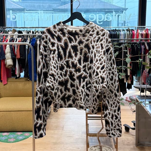 프로엔자 슐러 브라운 레오파드 니트 