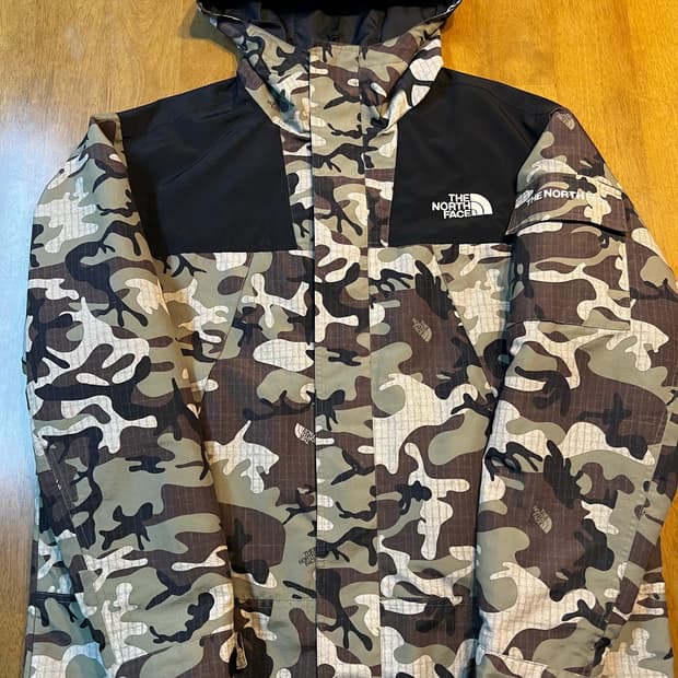 노스페이스 카모플라쥬 마운틴자켓 