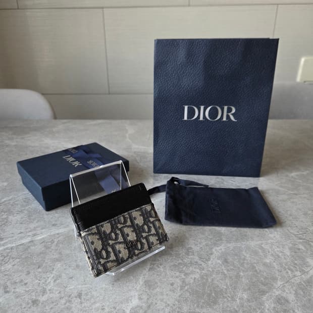 [정품] 디올 오블리크 카드지갑 새상품급