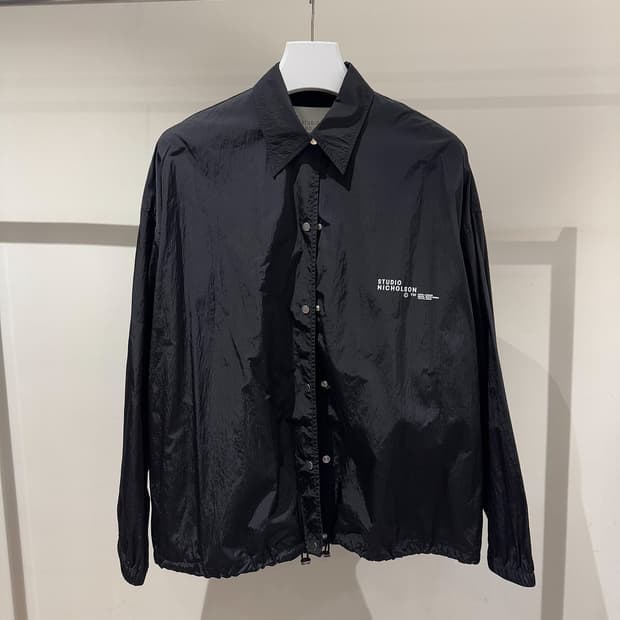 Studio Nicholson 스튜디오니콜슨 Vacne 로고 프린트 