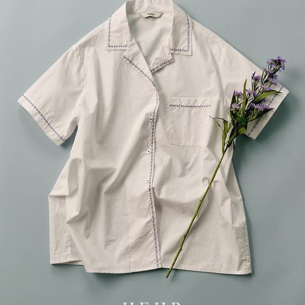 hehr flynn emb v neck shirt, white