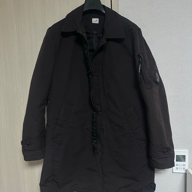 cp컴퍼니 구스다운 맥코트 100사이즈 (L)