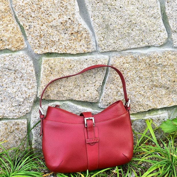 로에베 레드 숄더백 (정품)