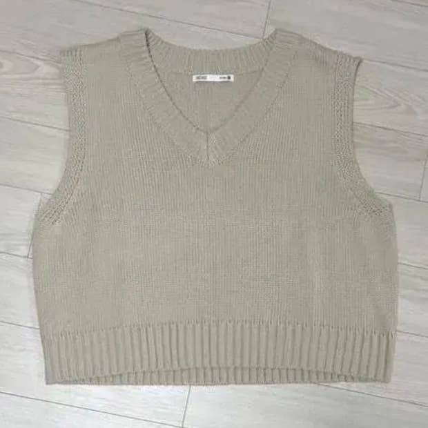 새상품(원가3만) 미쏘 니트 조끼