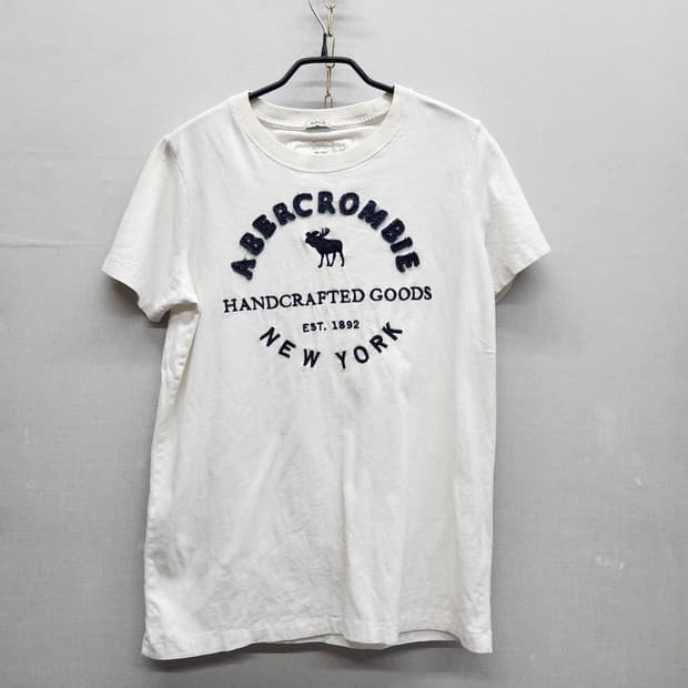 아베크롬비 Y2K 빅로고 반팔티 M(S)