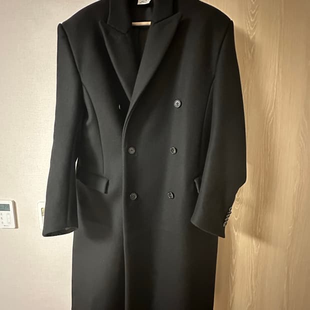 [S]베트멍 VETEMENTS 넥자수로고 멜튼울 코트