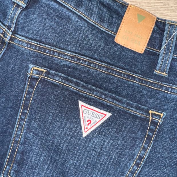 게스 기모 슬림 스트레이트 ML4D8180