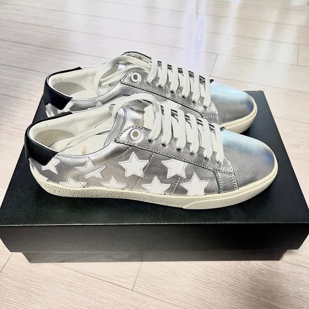  (정품)생로랑 실버 스니커즈(230)